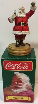 4416-2 € 27,50 coca cola beeldje kerstman met bal ca 12 cm 9 1x zonder doosje)